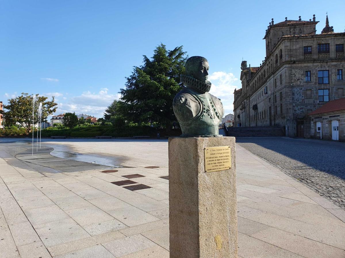 Acogedor Apartamento En El Centro De Monforte Monforte De Lemos Zewnętrze zdjęcie